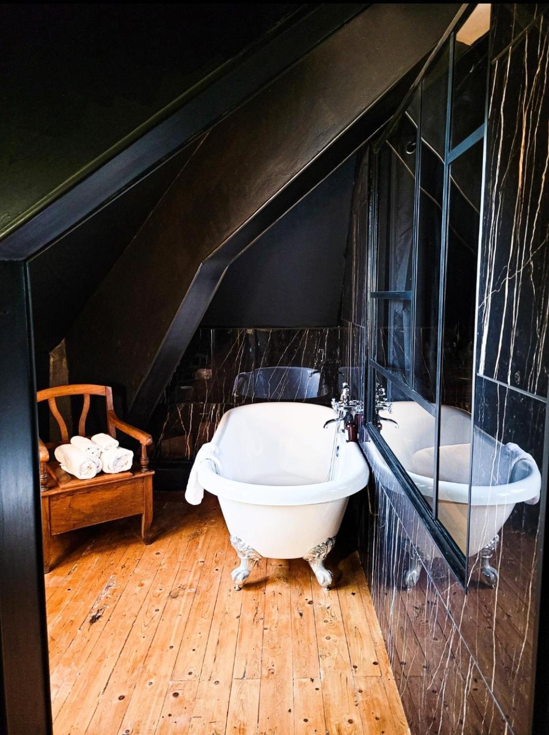 Domaine Le Clos De La Source -Jacuzzi - Petit Dejeuner Buffet - Atelier D'Art Montrichard Exterior foto
